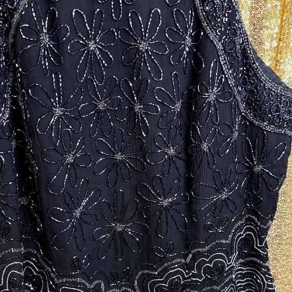 Papell Boutique Vintage Elegant Black and Silver Beaded Blouse Shell 100% silk - Picture 2 of 12